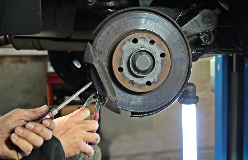garagiste-ARTIGUES-min_auto-repair-1954636